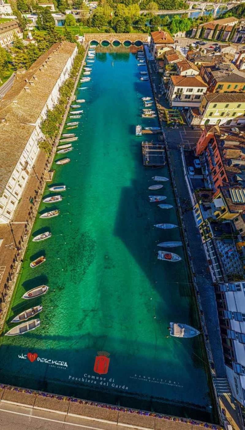Fiori Sull'Acqua Apartments Peschiera del Garda Eksteriør billede