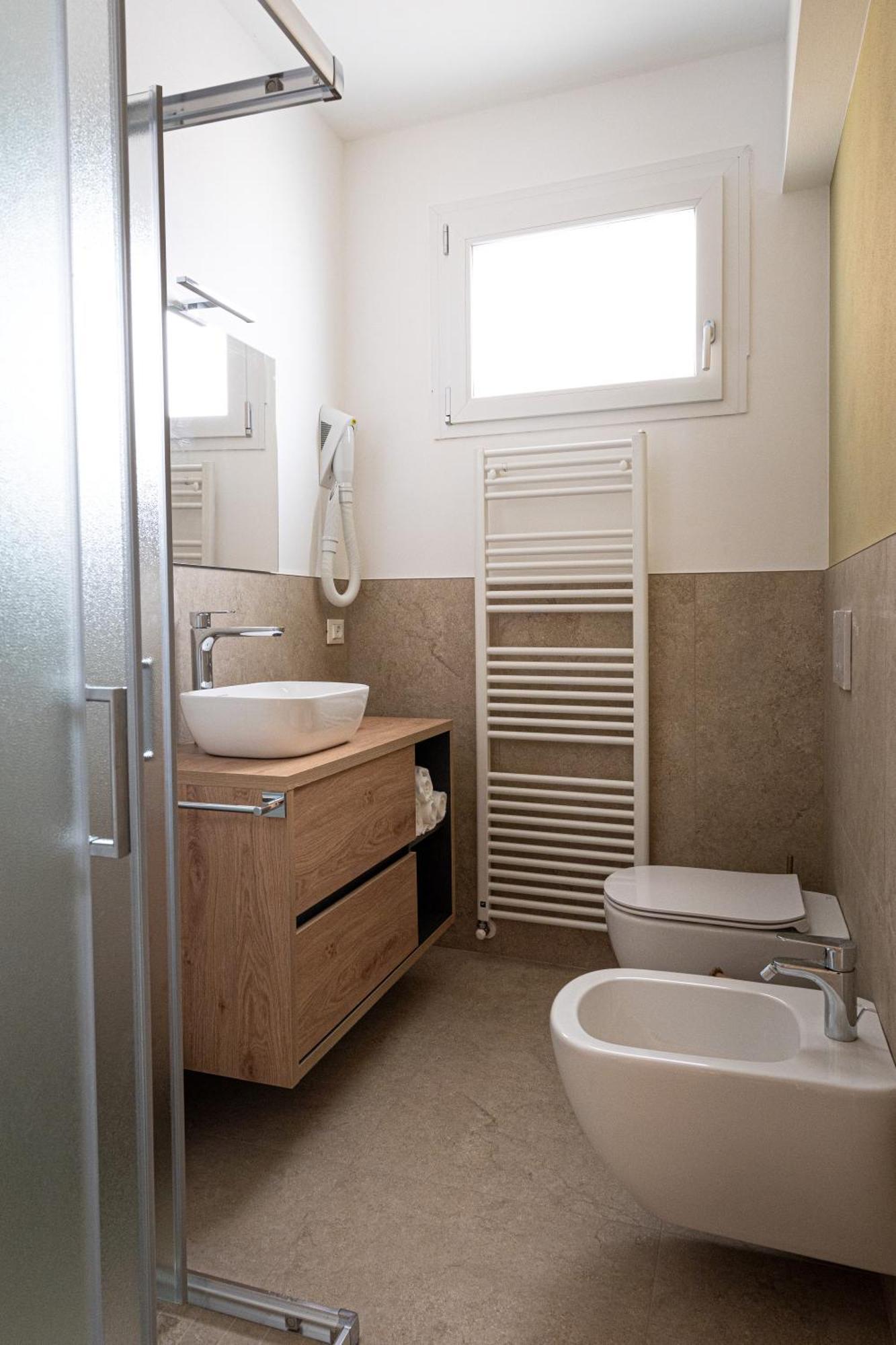 Fiori Sull'Acqua Apartments Peschiera del Garda Eksteriør billede